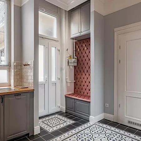 아파트 Elegant & Stylish Luxury Living