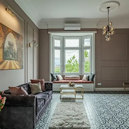 Elegant & Stylish Luxury Living 아파트 부다페스트