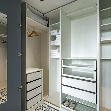 Elegant & Stylish Luxury Living