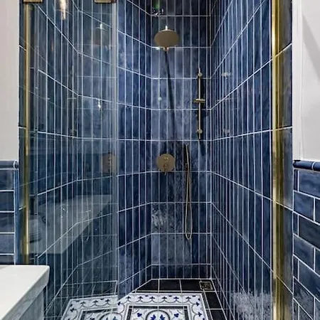 Elegant & Stylish Luxury Living *