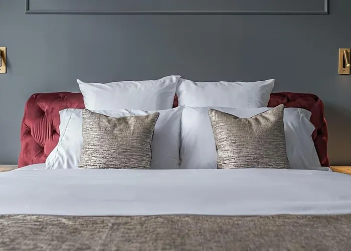 Elegant & Stylish Luxury Living