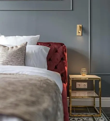 Elegant & Stylish Luxury Living Budapest