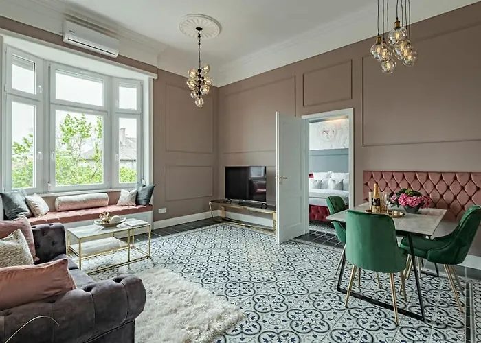 Elegant & Stylish Luxury Living Lägenhet *