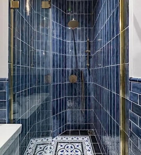 Elegant & Stylish Luxury Living *