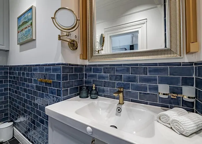 Elegant & Stylish Luxury Living